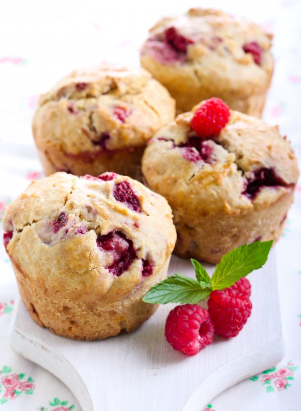 Vegan &amp; Paleo Raspberry Chocolate Muffins |