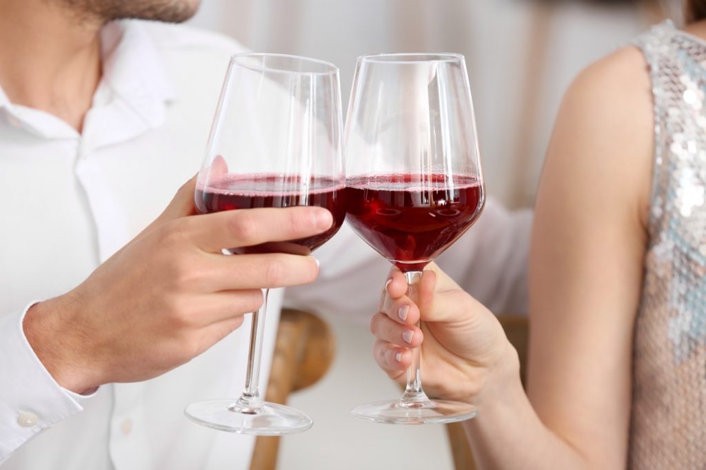 Alcohol – How to enjoy a drink while dieting