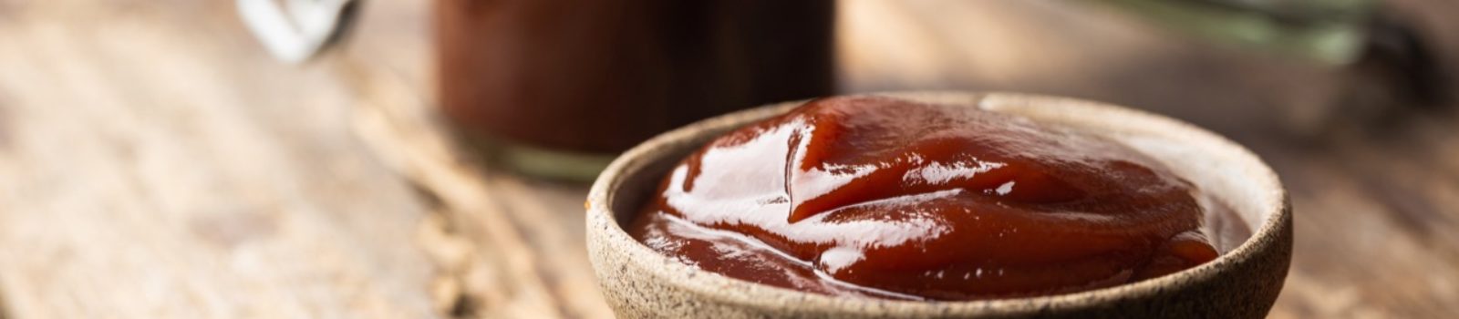 BBQ sauce in bowl (1)